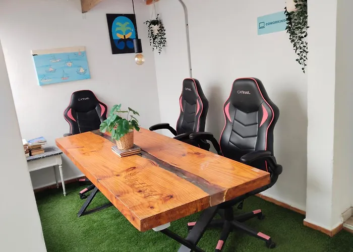 Puerto Nest Hostel